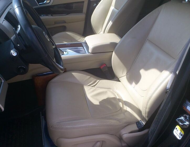 Jaguar XF 10