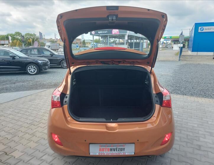 Hyundai i30 13