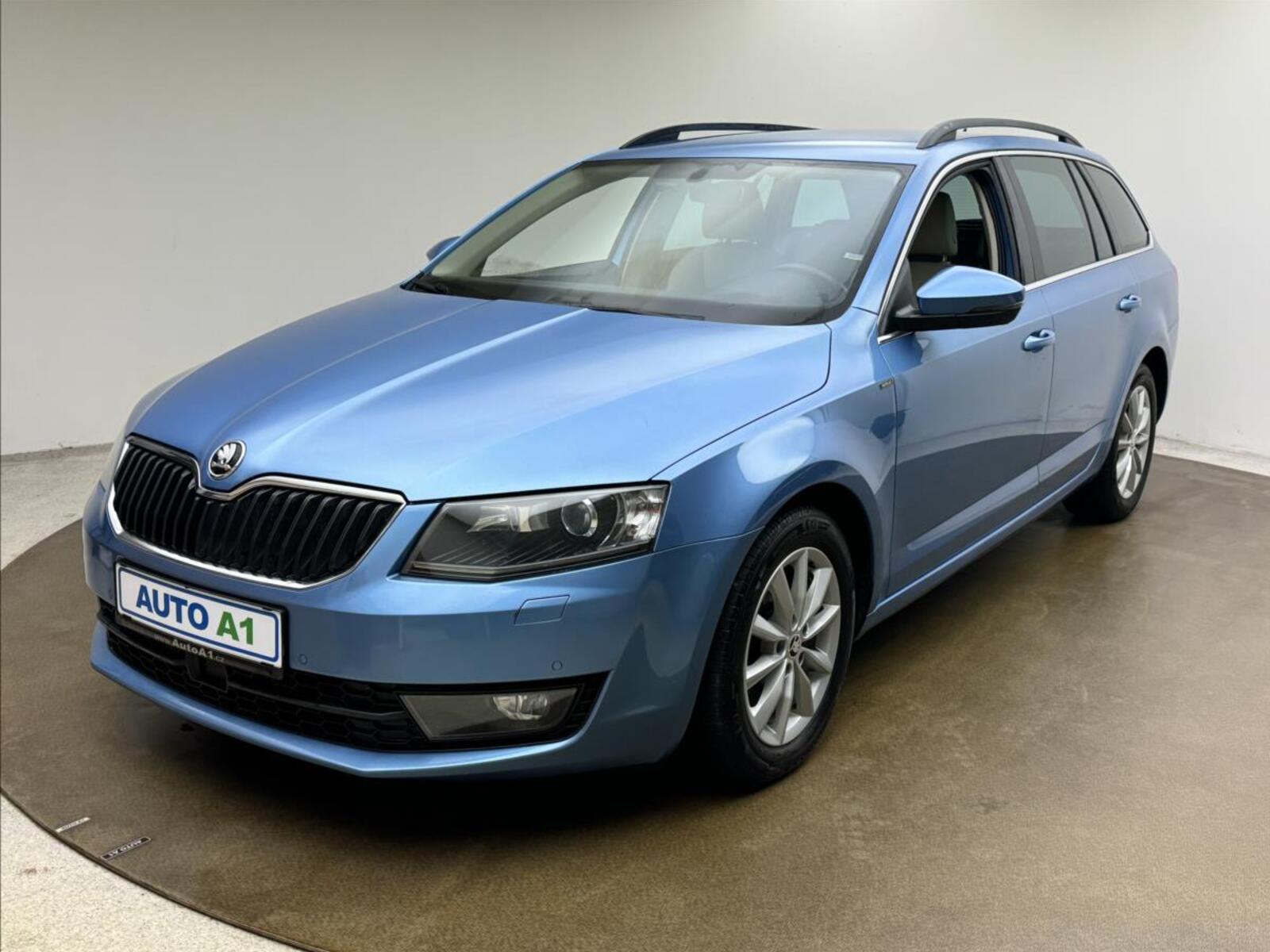 Škoda Octavia 1