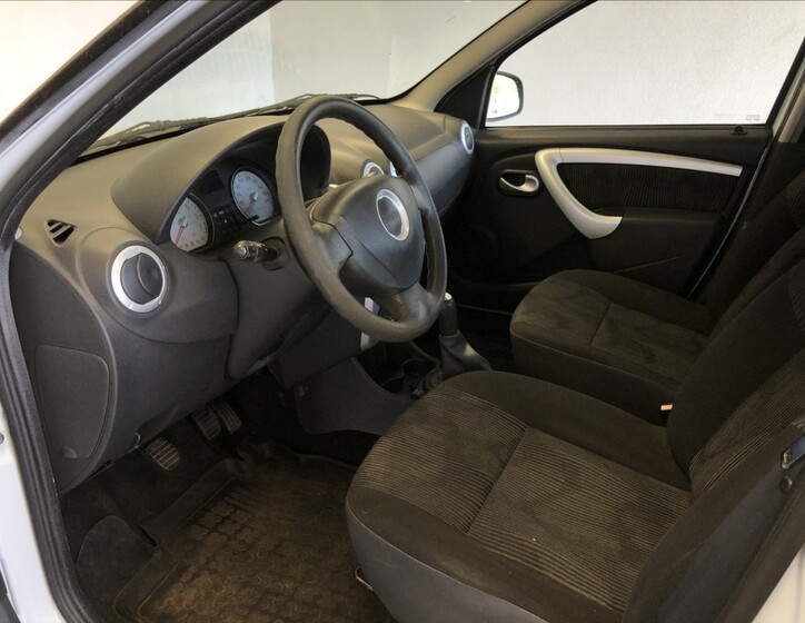 Dacia Sandero 9