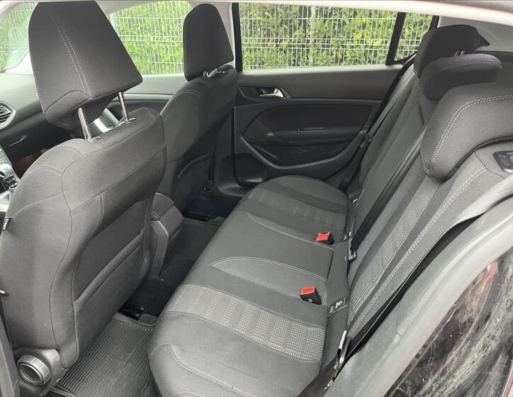 Peugeot 308 13