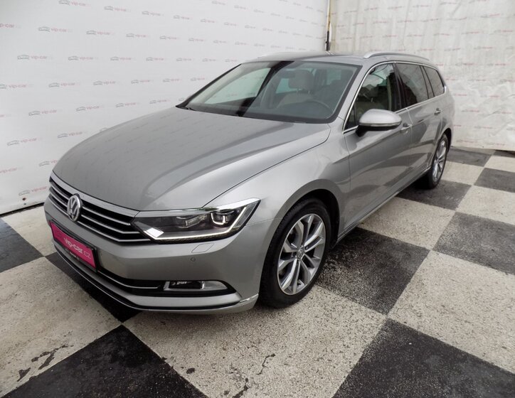Volkswagen Passat 1
