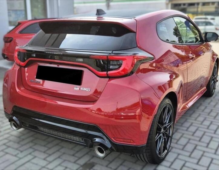 Toyota Yaris 2