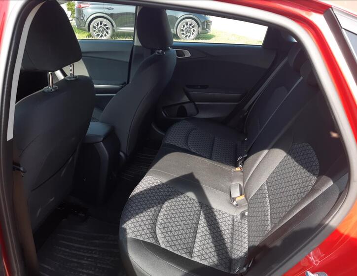KIA Ceed 9