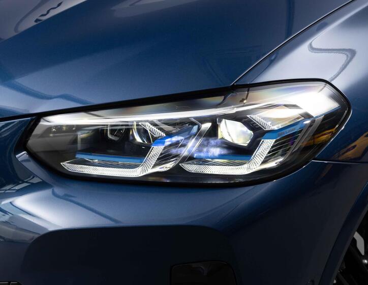 BMW X3 8