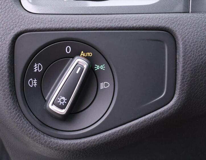Volkswagen Golf 13