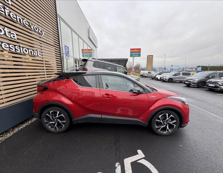 Toyota C-HR 3