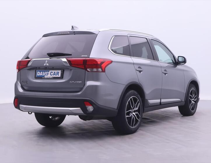 Mitsubishi Outlander 7