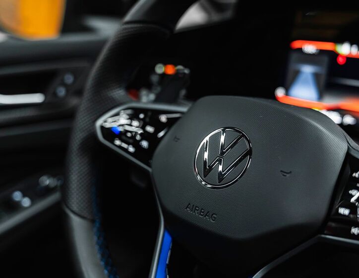 Volkswagen Golf 17