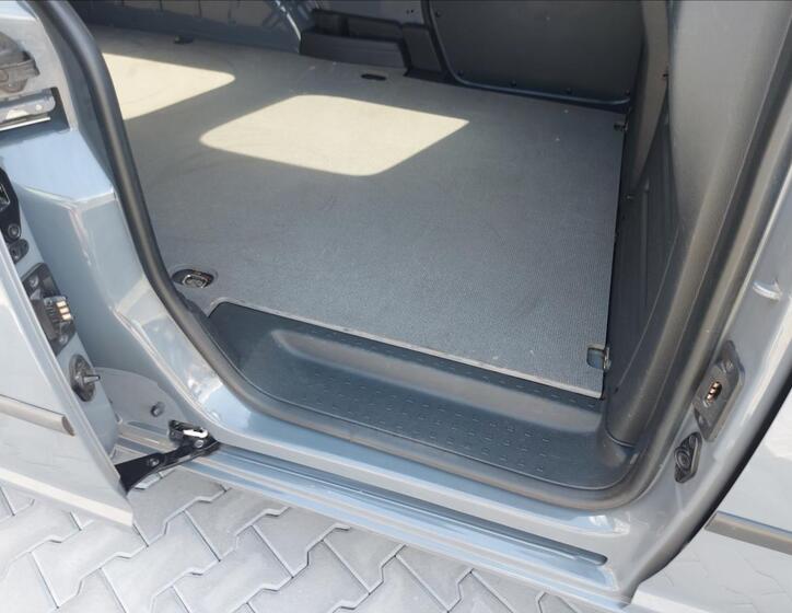 Volkswagen Caddy 18