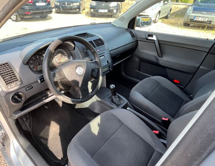 Volkswagen Polo 13
