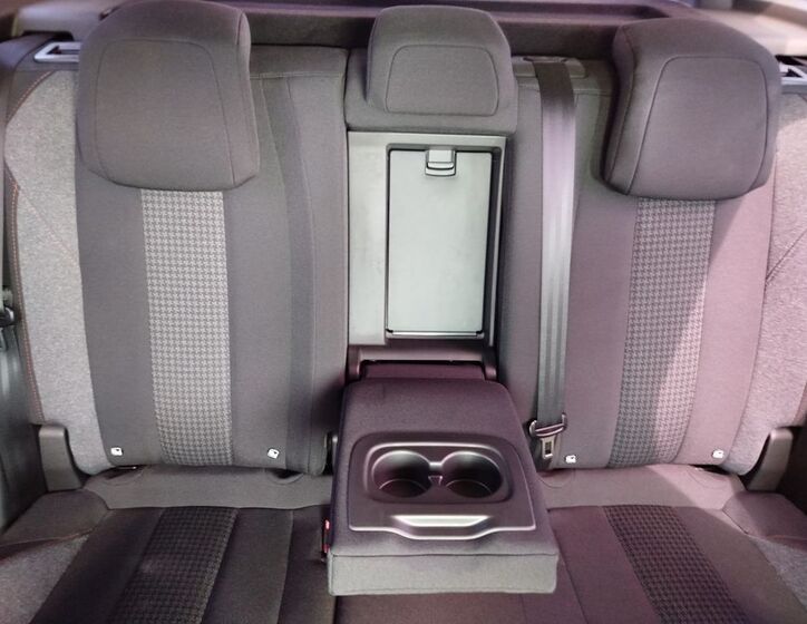 Peugeot 3008 8