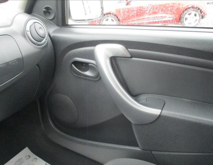 Dacia Duster 23