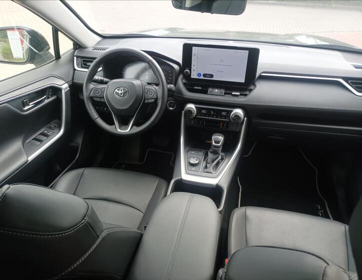 Toyota RAV4 8