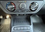 Hyundai i10 15