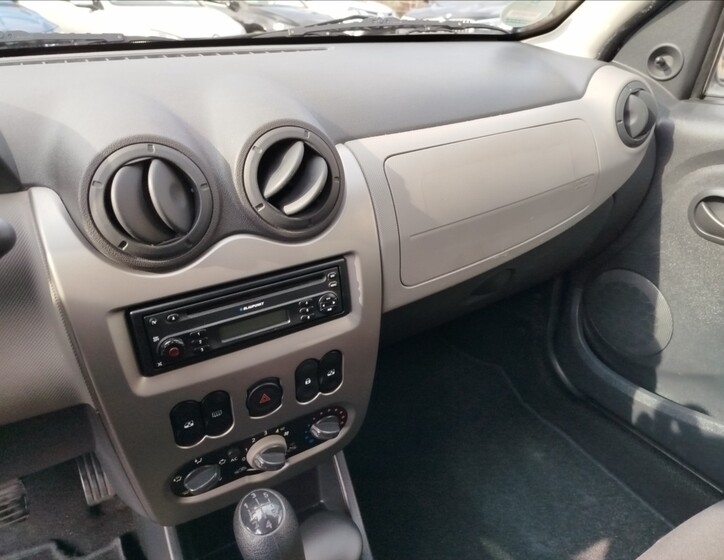 Dacia Sandero 14