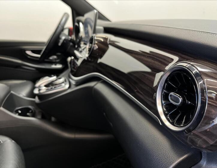 Mercedes-Benz Třídy V 17