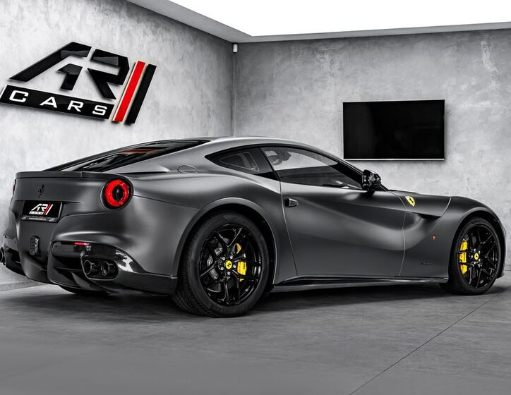Ferrari F12 Berlinetta 5