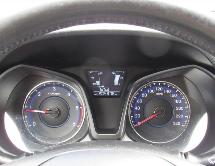 Hyundai ix20 13