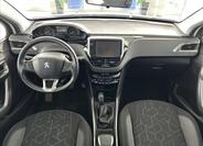 Peugeot 2008 8