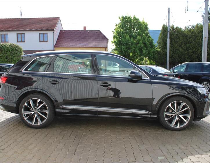 Audi Q7 3