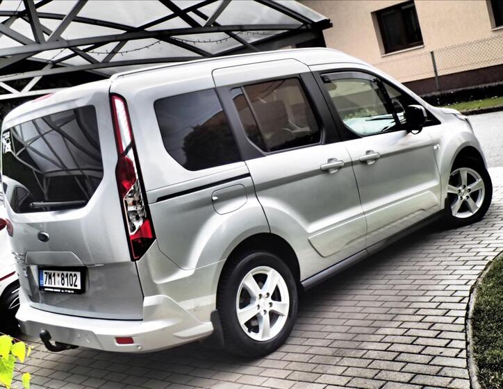 Ford Tourneo Connect 4