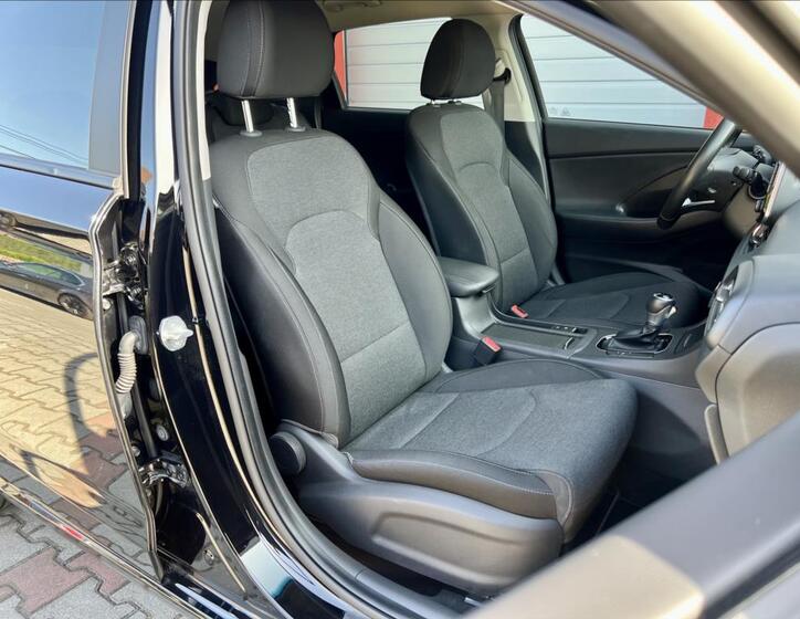 Hyundai i30 18