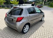 Toyota Yaris 6