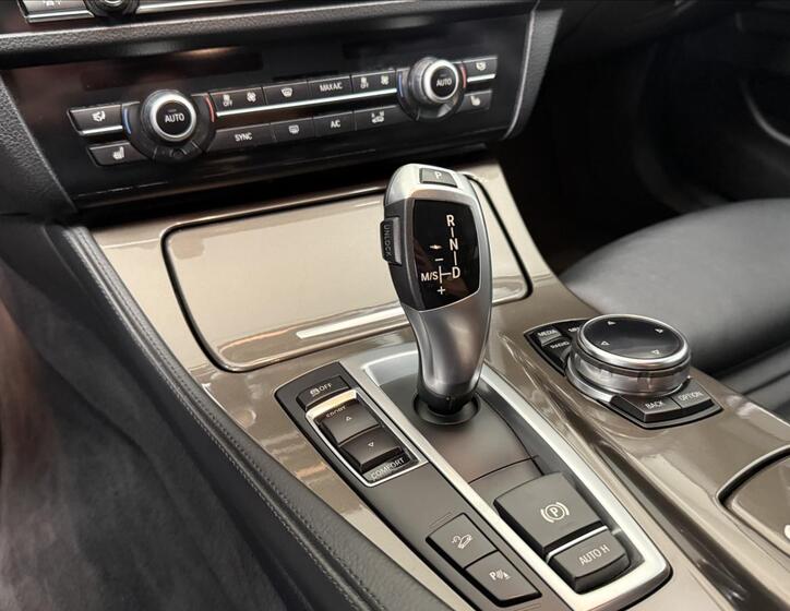 BMW Řada 5 16