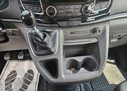 Ford Tourneo Custom 11