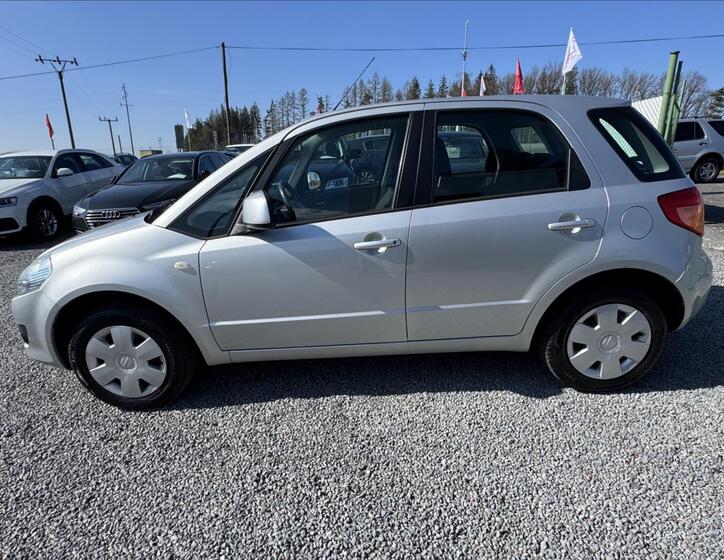Suzuki SX4 4