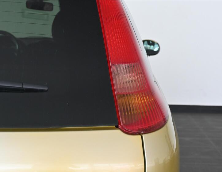 Peugeot 206 27