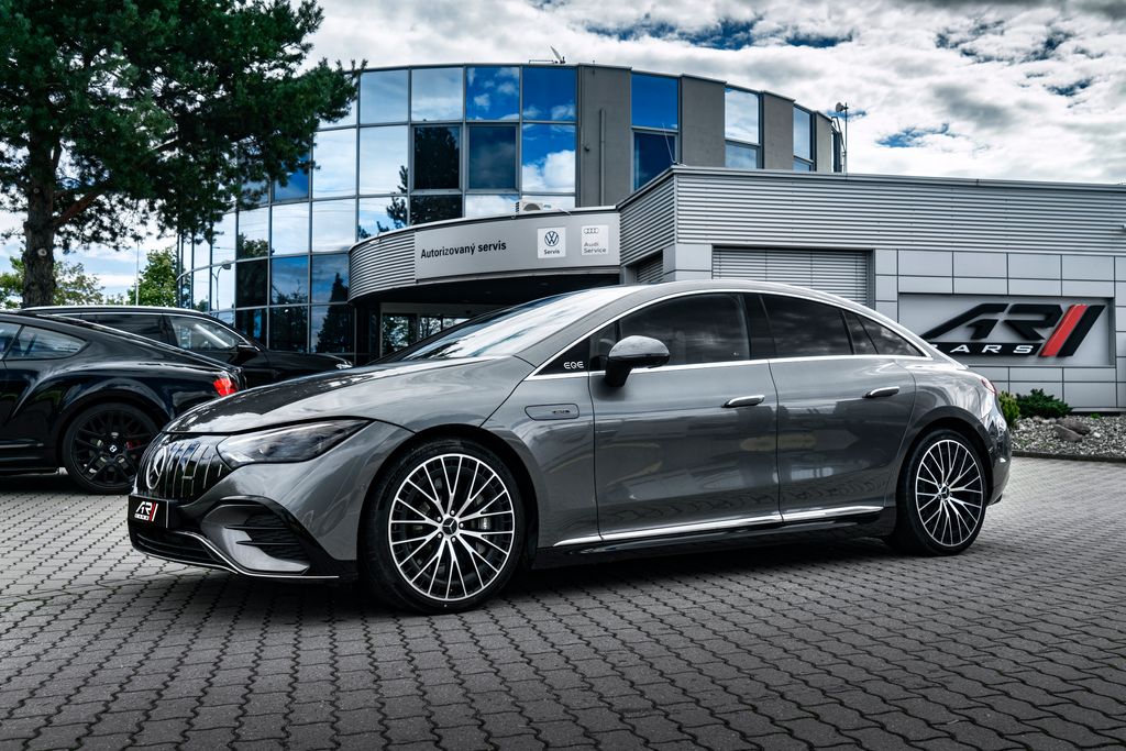 Mercedes-Benz EQE