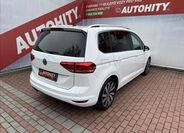Volkswagen Touran 6