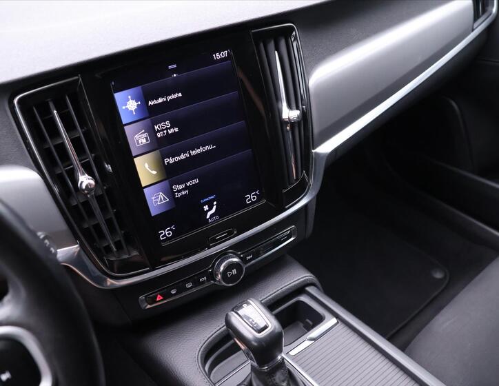 Volvo V90 16