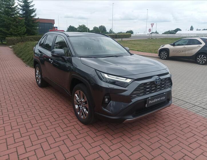 Toyota RAV4 5