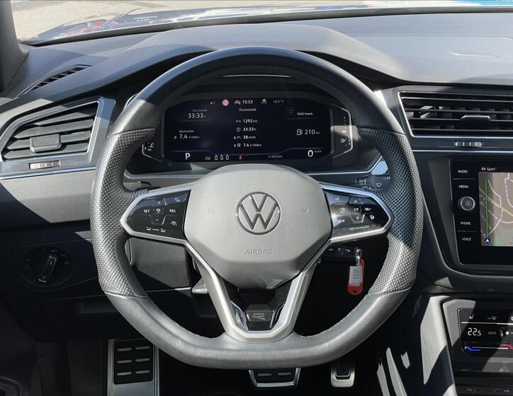 Volkswagen Tiguan 8