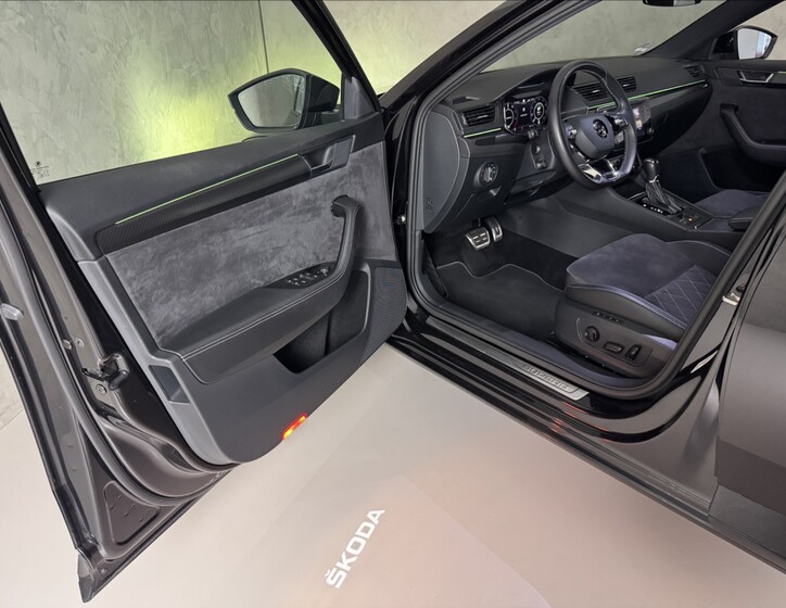 Škoda Superb 17