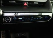 Hyundai IONIQ 18