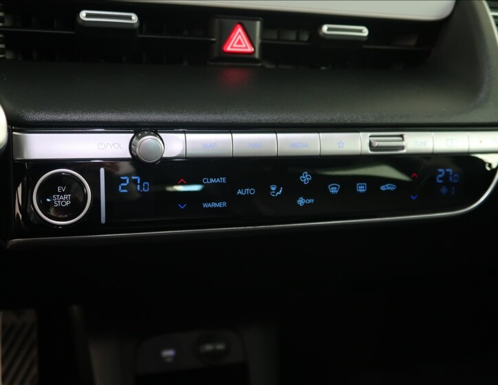 Hyundai IONIQ 18