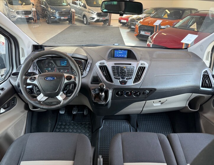 Ford Transit Custom 13