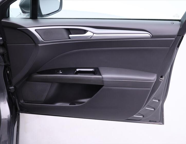 Ford Mondeo 12