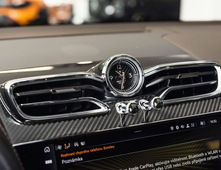 Bentley Bentayga 17