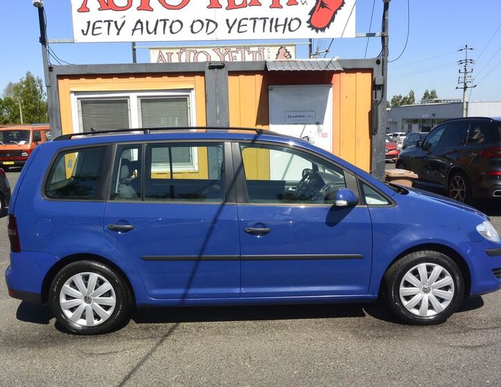 Volkswagen Touran 4