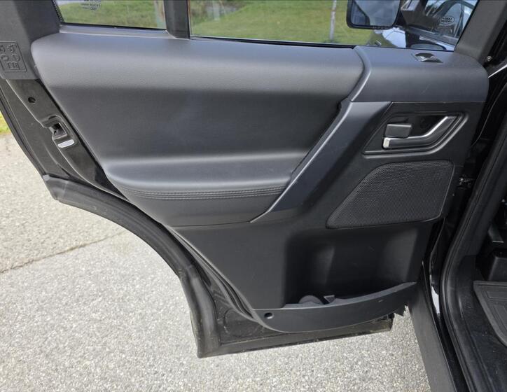 Land Rover Freelander 24