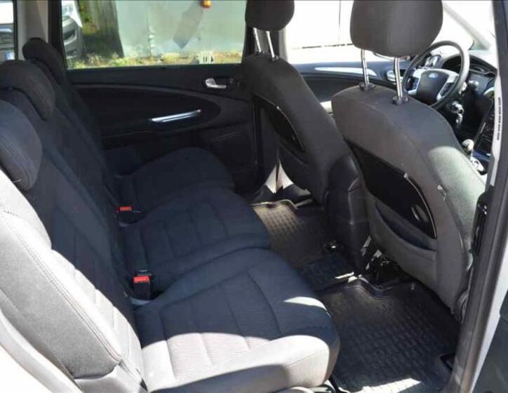 Ford Galaxy 17