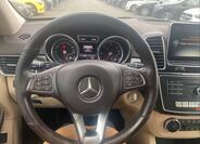 Mercedes-Benz GLE 9