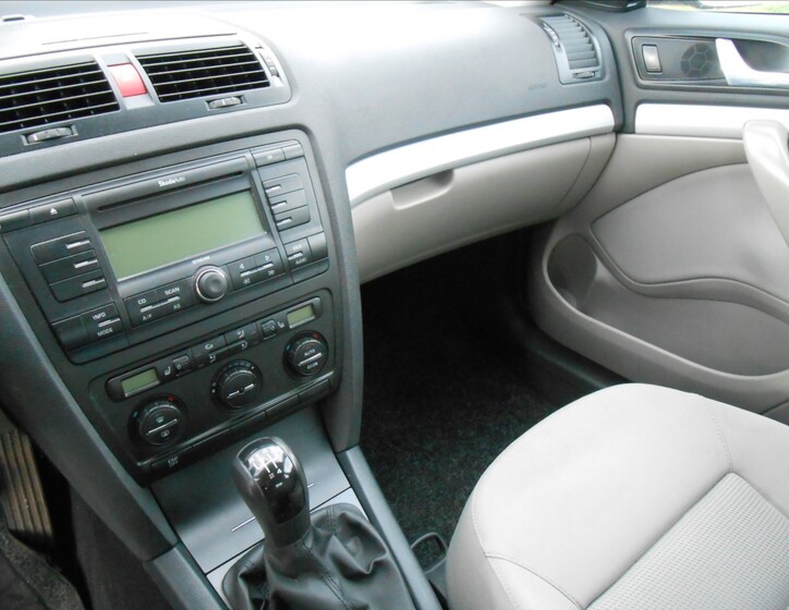 Škoda Octavia 24