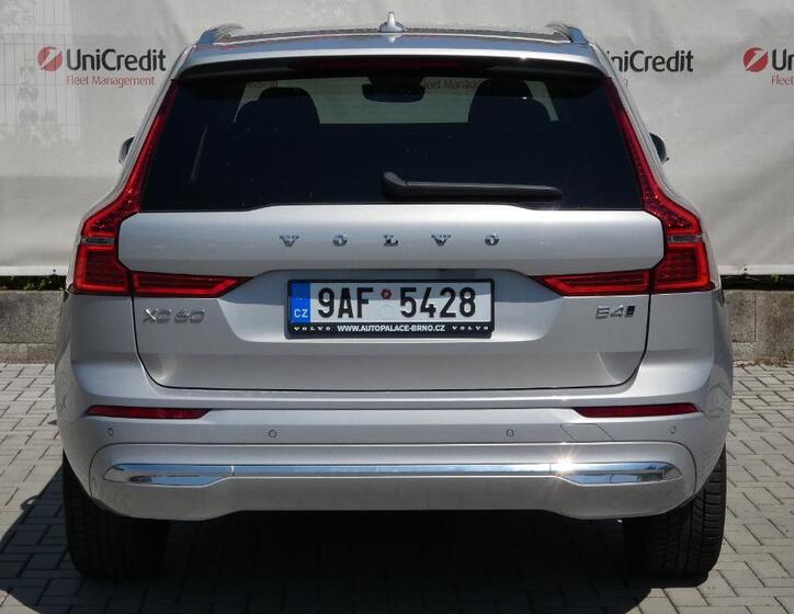 Volvo XC60 4