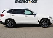 BMW X5 8